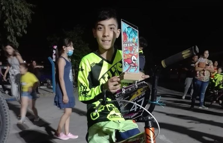 Valentino se entrenaba para competir porque la bicicleta era su vida