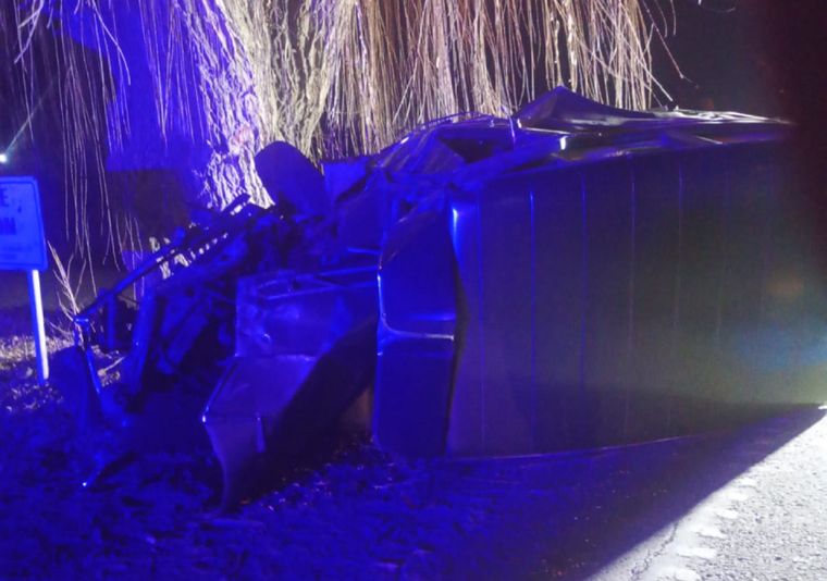 Así quedó la camioneta Estanciera donde viajaba el hombre de 73 años que resultó muerto