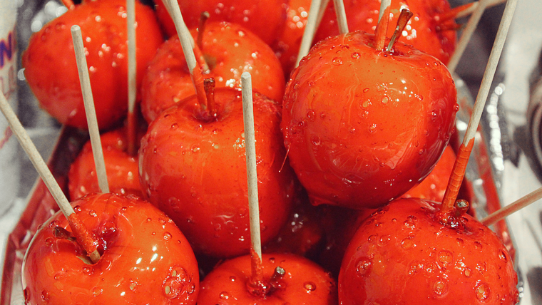 Una receta de manzana con caramelo que les gusta a grandes y chicos Una receta de manzana con caramelo que les gusta a grandes y chicos