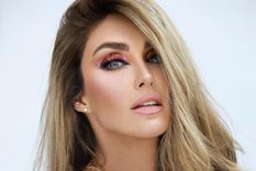 Anahí enloqueció a todos con un ajustado corset negro.