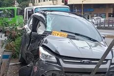 Así quedó el auto donde viajaba Rincón. Foto: Futbolete