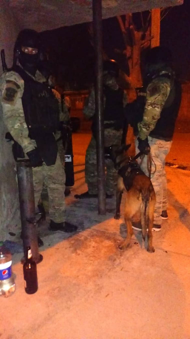 Los efectivos minutos antes de iniciar las acciones