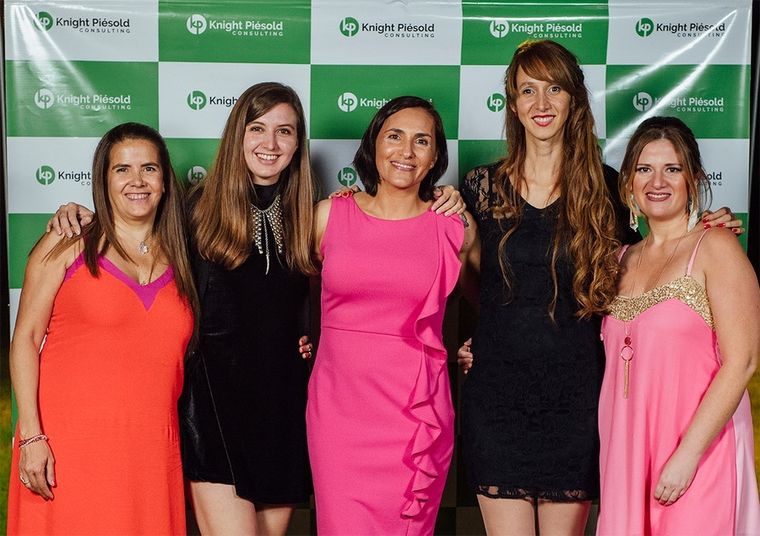 Laura Vera, Rosaura Etcheguía, Virginia Sauma, Gabriela Donaire y Patricia Baldaccini.