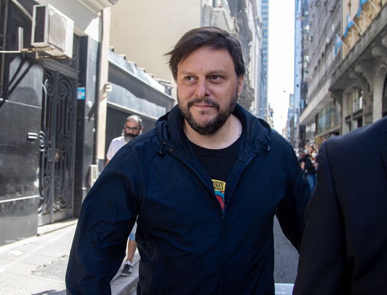 Leandro Santoro fulminó a Daniel Scioli y aseguró que terminó su carrera política de la peor manera Foto: Noticias Argentinas