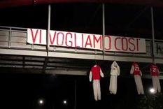 aterrador: hinchas colgaron munecos de los jugadores del perugia tras el descenso