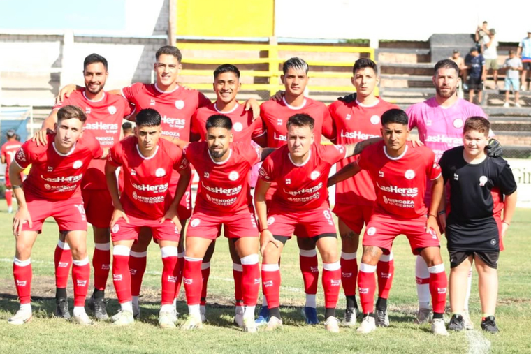 Huracán Las Heras se coronó en Copa Mendoza. Foto: Prensa HLH