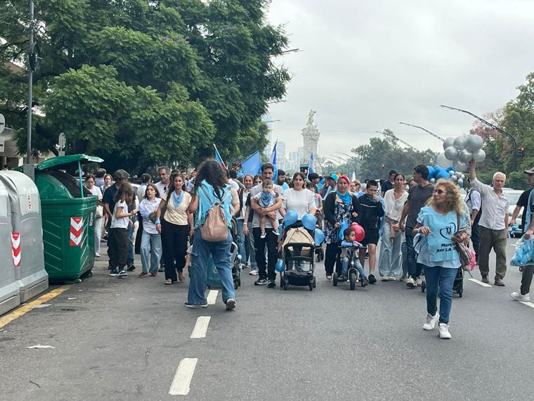 Alguien dijo alguna vez que las palabras ayudan pero el ejemplo arrastra.&nbsp;