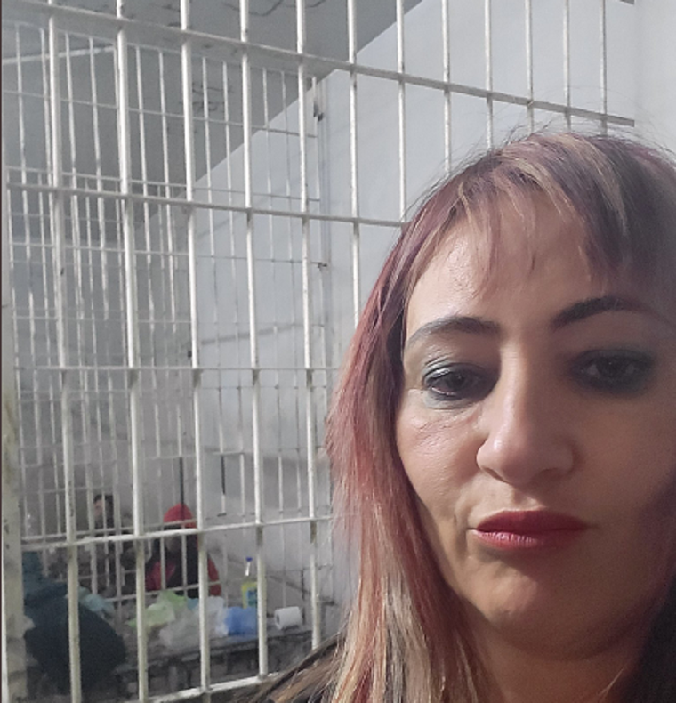 Adriana Iranzo en el calabozo, este martes en la tarde Foto: Twitter