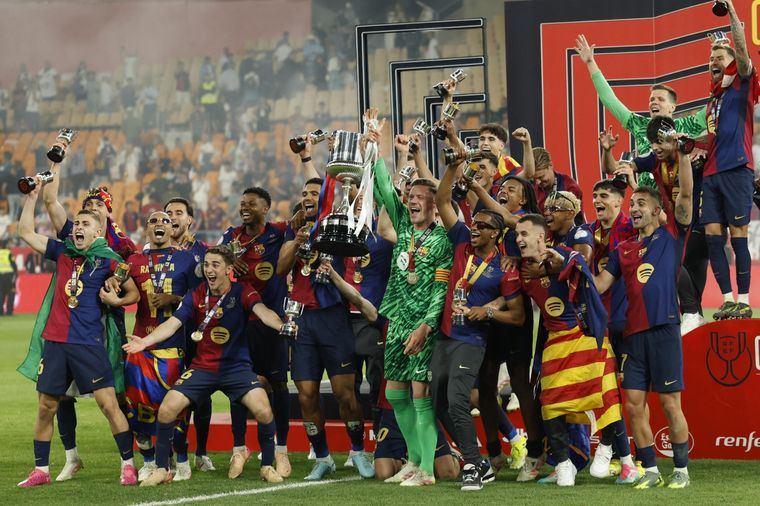 Barcelona le ganó al Real Madrid una final épica que quedará en la historia de la Copa del Rey. Foto: EFE