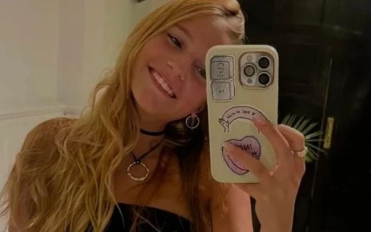 Murió Clara Giménez, la joven que visibilizó su ostomía y denunció el abandono médico.