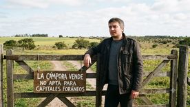 La Cámpora quiere blindar la tierra bonaerense de capitales foráneos.&nbsp; Imagen creada con IA
