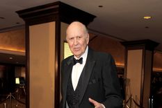 fallecio carl reiner, estrella que hollywood que brillo junto a brad pitt y george clooney