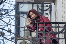 Cristina Kirchner, presa en su casa del barrio de Constitución, le dejó un fuerte mensaje a Javier Milei