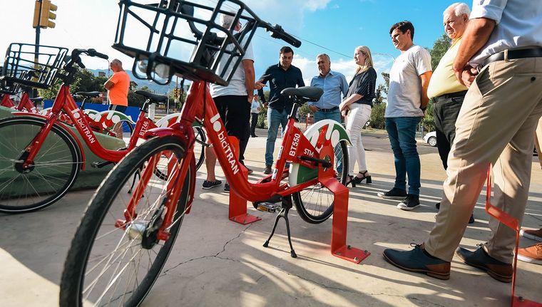 Alfredo Cornejo Hebe Casado Francisco Lo Presti Las Heras BiciTran (12).jpg