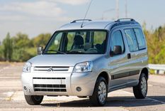 stellantis actualizo los furgones berlingo y partner nacionales