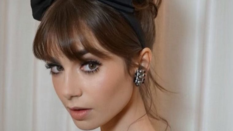 Lily Collins, Phil Collins, Emily in Paris Fuente: Instagram Lily Collins