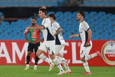 Independiente le pasó por encima a Boston River en el Estadio Centenario. Foto: EFE Independiente le pasó por encima a Boston River en el Estadio Centenario. Foto: EFE
