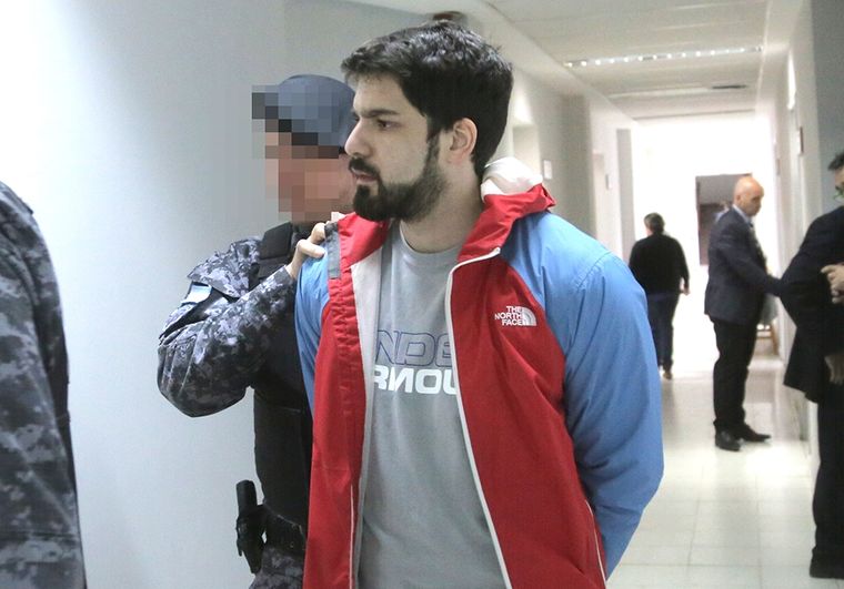 Triste Rodrigo Galán dice que está triste. Le rompió el cráneo con una botella a otro joven en 2016.