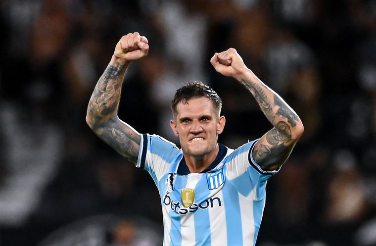 Zuculini fue una de las figuras del Racing campeón: anotó el 2-0 en Brasil. Foto: NA