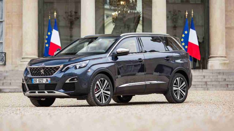 Pequeño repaso a los autos de Peugeot que hicieron historia en Francia como parte de la flota presidencial.