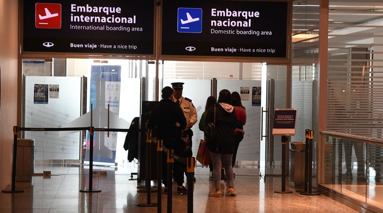 Muchos mendocinos buscan una mejor vida en otras provincias y países. Foto: ALF PONCE MERCADO / MDZ