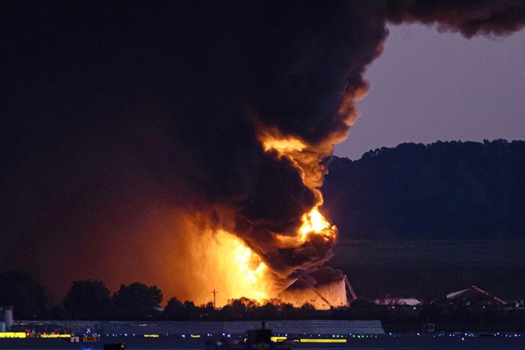 Por el momento se confirmaron nueve víctimas fatales tras el accidente el avión de UPS.