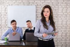 La denunciante relató que su colega realizaba chistes misóginos y profería comentarios descalificantes hacia su persona y hacia las mujeres Foto: shutterstock