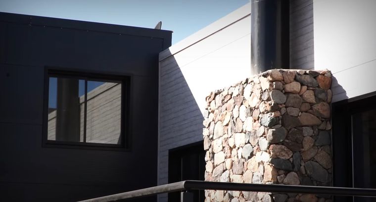 Los paneles de lana de roca ofrecen aislamiento y resistencia en climas extremos. Los paneles de lana de roca ofrecen aislamiento y resistencia en climas extremos.