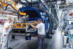 el dato que demuestra el alcance de la crisis: argentina no produjo ni un auto en un mes