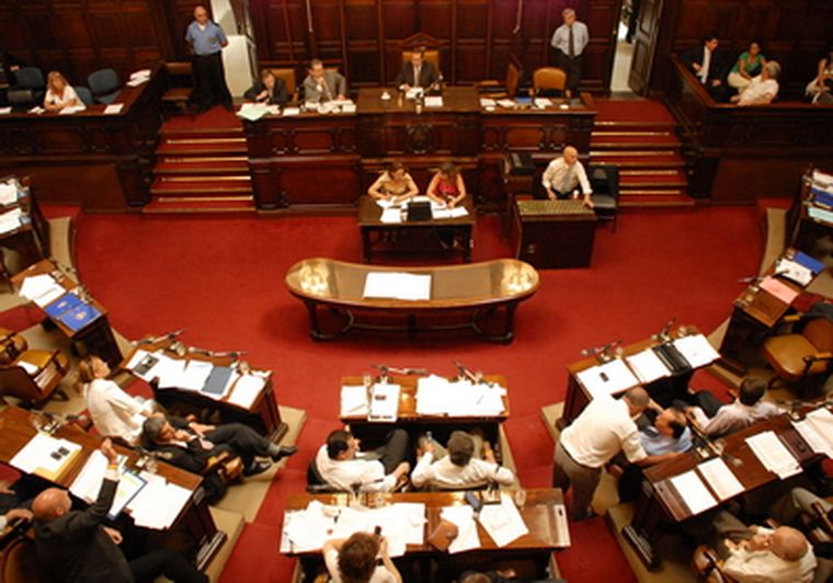 Paradoja. Los cobistas no quieren aprobar la firma de un acuerdo que elaboró el mismo Julio Cobos. Foto: Nacho Gaffuri / Archivo