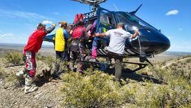 El rescate en helicóptero fue encabezado por el Cuerpo de Aviación Policial y la Patrulla de Rescate. El rescate en helicóptero fue encabezado por el Cuerpo de Aviación Policial y la Patrulla de Rescate.
