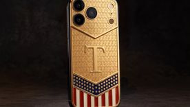 Un smartphone de lujo revestido en oro y con estética inspirada en Donald Trump.
