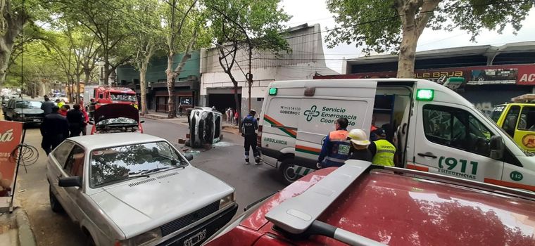 El operativo tras el vuelco Foto: Cristian Morón/ MDZ Radio