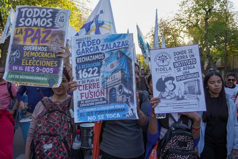 Fuerte reclamo en un departamento porque se queda sin su IES. Fuerte reclamo en un departamento porque se queda sin su IES.