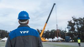 YPF avanzó en Quequén con insumos clave para Vaca Muerta Oil Sur. YPF avanzó en Quequén con insumos clave para Vaca Muerta Oil Sur.