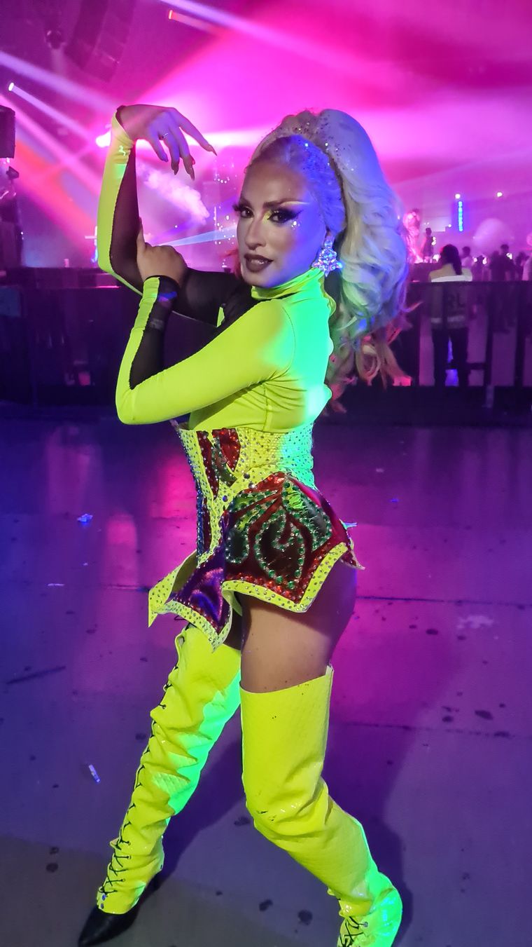 Kiana Mackenzie. Kiana Mackenzie.