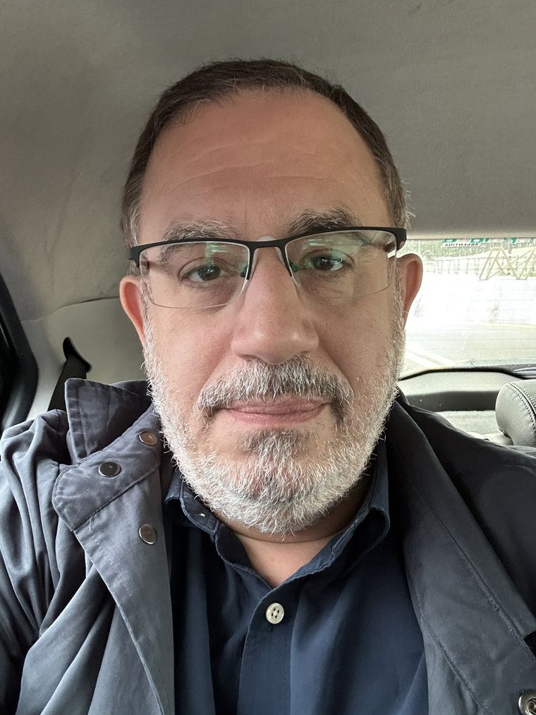 Foto: Twitter @carlosmaslaton