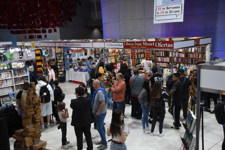Este jueves empezó la Feria del Libro. 