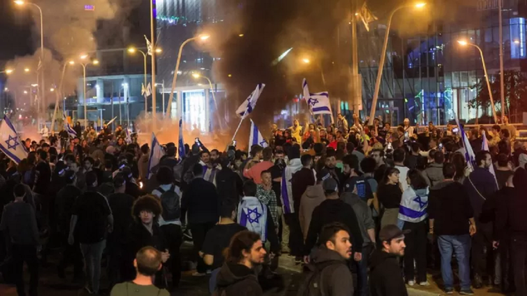 Cientos de miles de israelíes han protestado contra la reforma judicial en los últimos meses. Foto: REUTERS