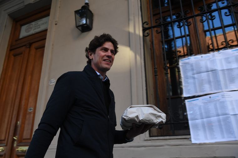 Martín Lousteau, presidente de la UCR, gestiona la crisis interna. Foto: Télam