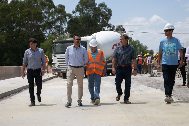 Suarez busca endeudamiento en dólares para dinamizar la obra pública.