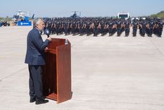 El gobernador Alfredo Cornejo le habla a las fuerzas policiales de la provincia. Foto: Prensa Gobierno de Mendoza