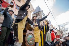 En julio, la Fiesta del Chocolate Alpino convierte al pueblo en un destino obligado para los fanáticos de la repostería centroeuropea.