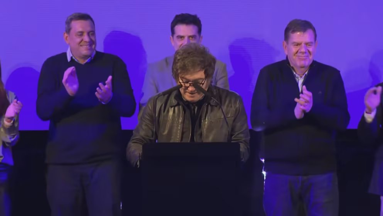 Javier Milei cerró el acto de lanzamiento oficial de campaña de LLA en La Plata.