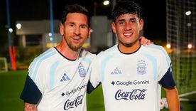 El sueño del pibe. Tomás Aranda, convocado a la Selección Argentina Sub 20, junto a su ídolo Lionel Messi en la práctica de la Selección. El sueño del pibe. Tomás Aranda, convocado a la Selección Argentina Sub 20, junto a su ídolo Lionel Messi en la práctica de la Selección.