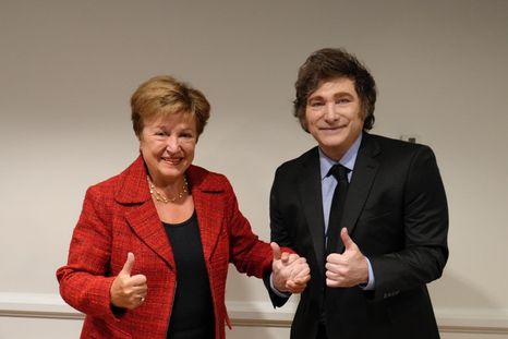 Javier Milei junto a la titular del FMI, Kristalina Georgieva Javier Milei junto a la titular del FMI, Kristalina Georgieva