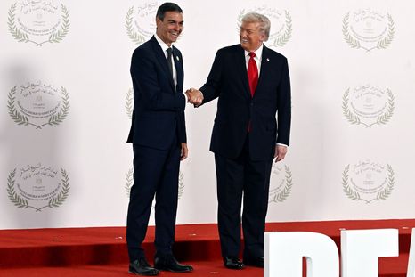 Pedro Sánchez y Donald Trump, en una pasada cita amistosa. Foto Dpa Pedro Sánchez y Donald Trump, en una pasada cita amistosa. Foto Dpa