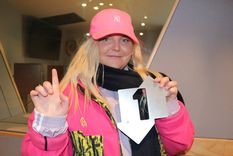 tones and i: la artista detras de la cancion mas escuchada del mundo