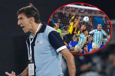 Gustavo Costas se refirió a la polémica de la noche en Avellaneda. Gustavo Costas se refirió a la polémica de la noche en Avellaneda.