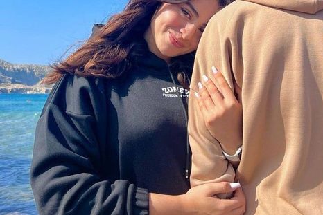 Se enganchan. Se enganchan.